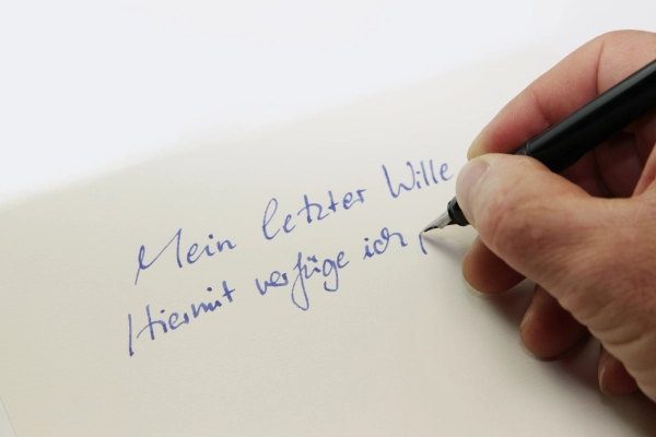 Wirksamer Erbvertrag auf dem Sterbebett trotz Schmerzmitteleinnahme